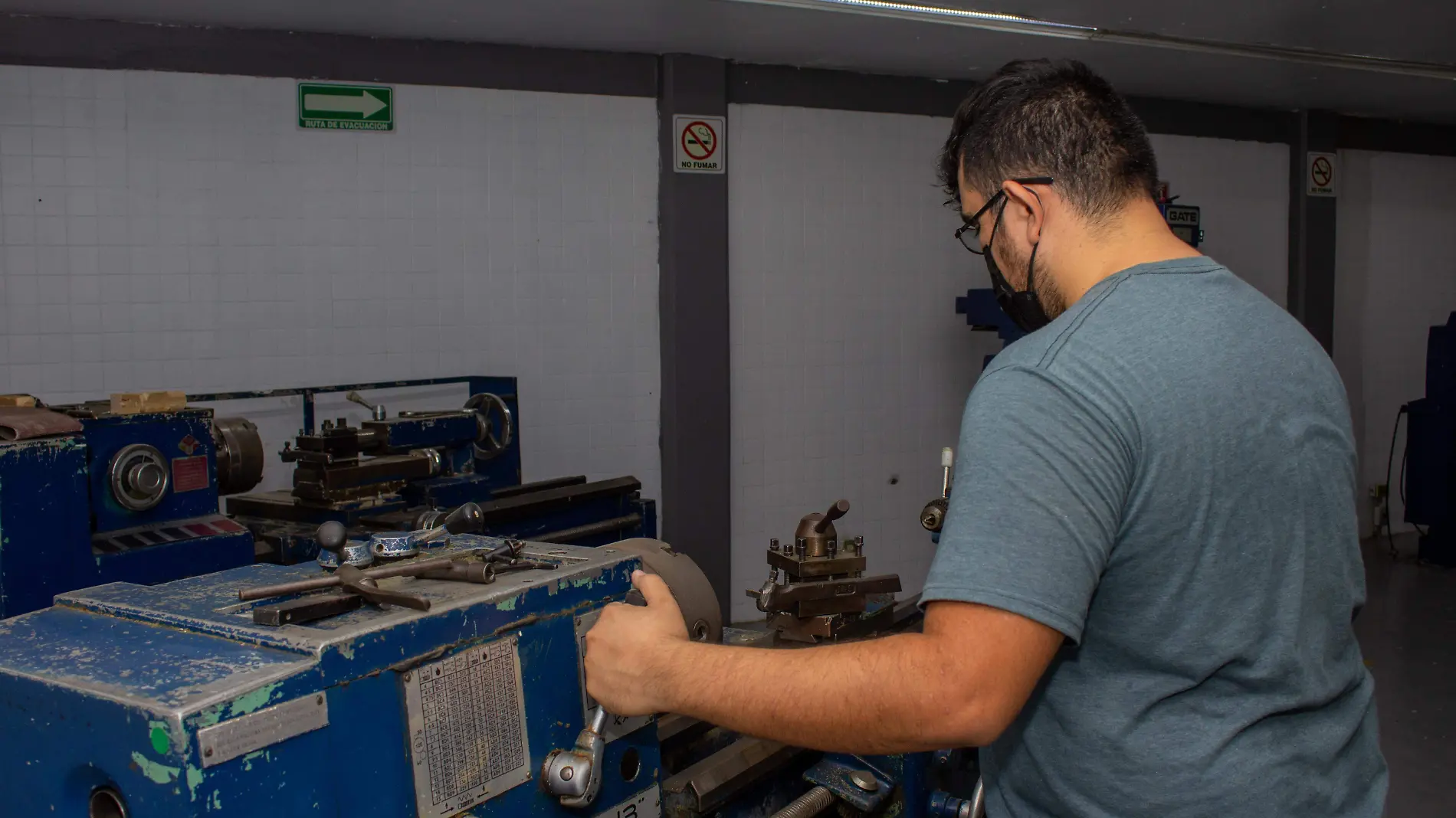 Los estudiantes buscan un lugar en el mercado laboral